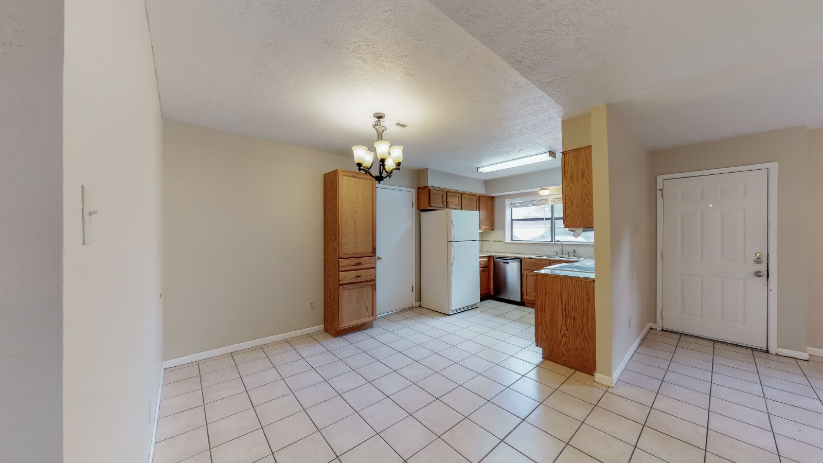 1002 Hardwood Lane property image