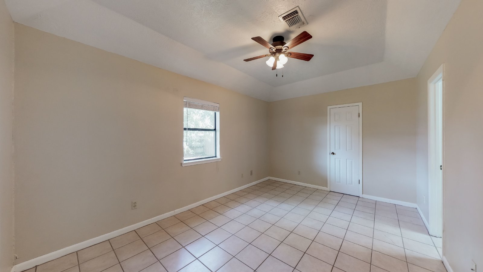 1002 Hardwood Lane property image