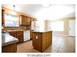 2307 Carnation property image