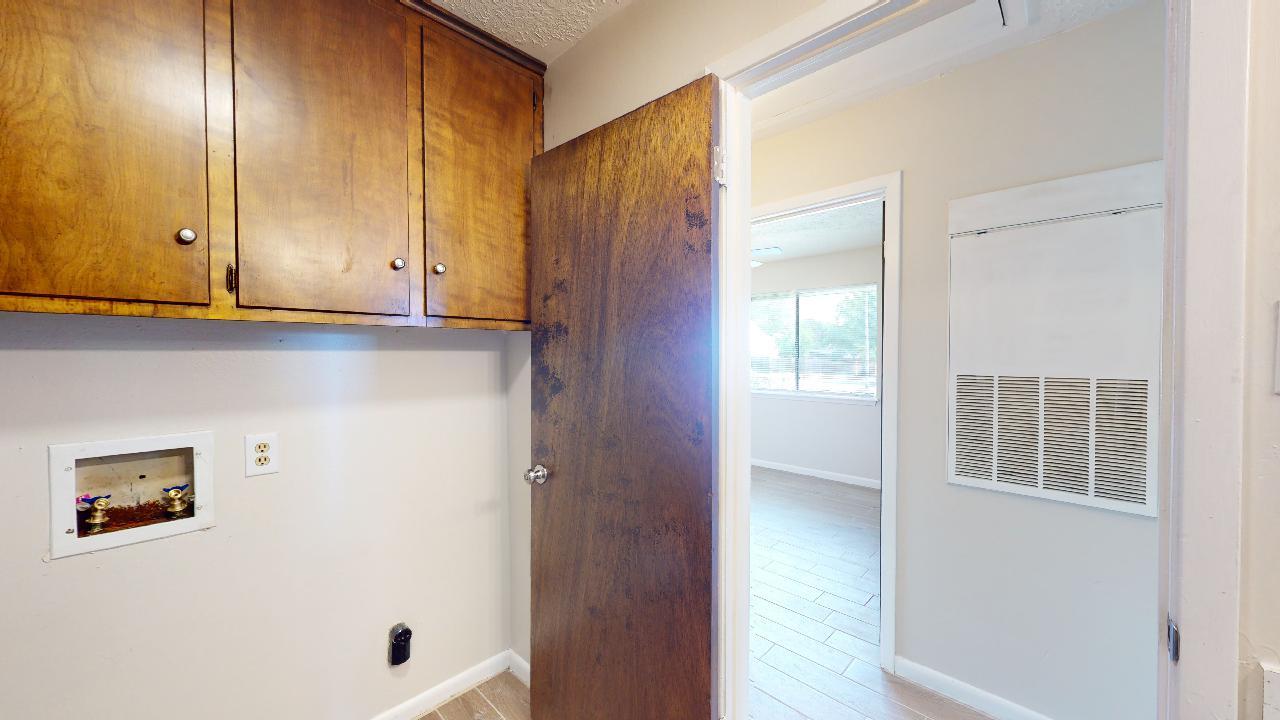 815 Llano Place property image