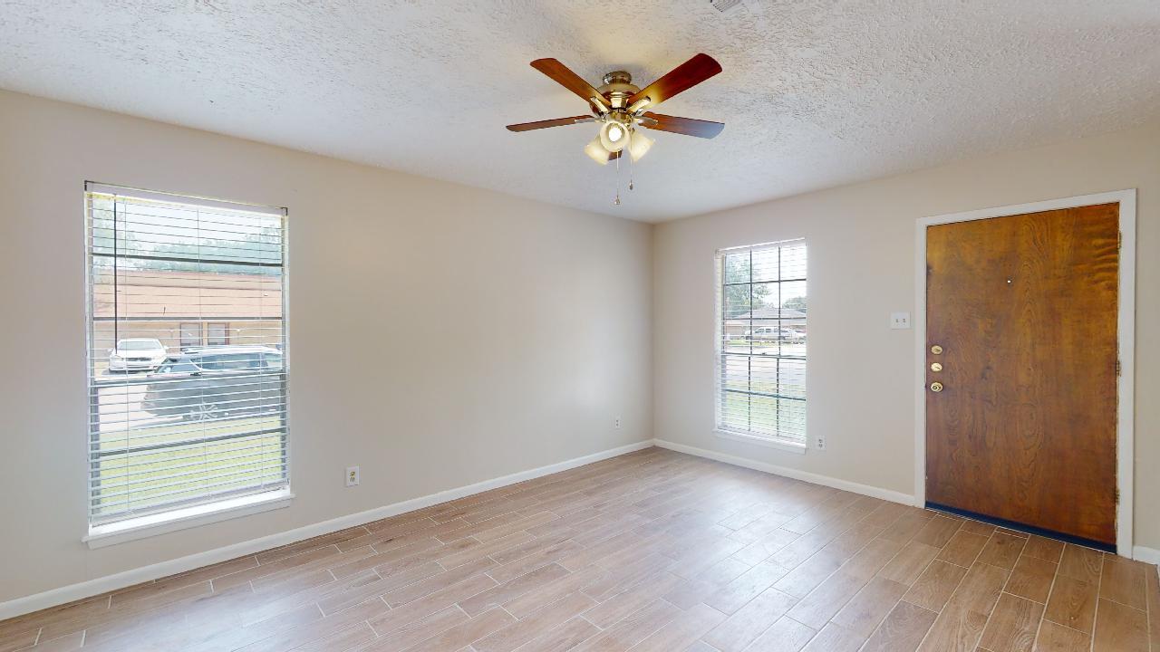 815 Llano Place property image