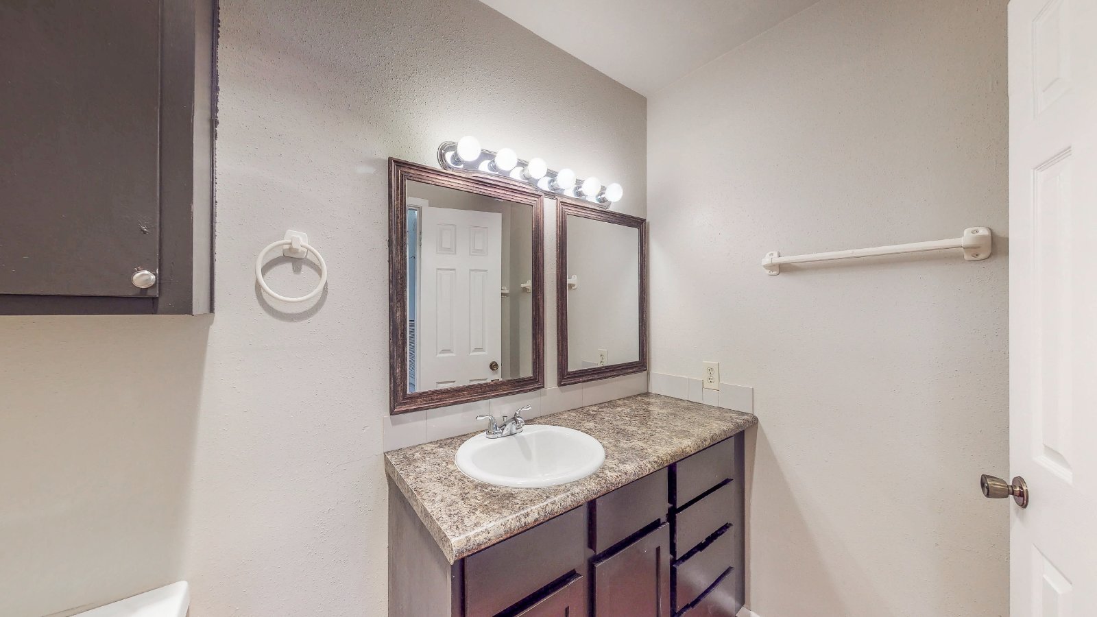 2807 Longmire Dr. D property image