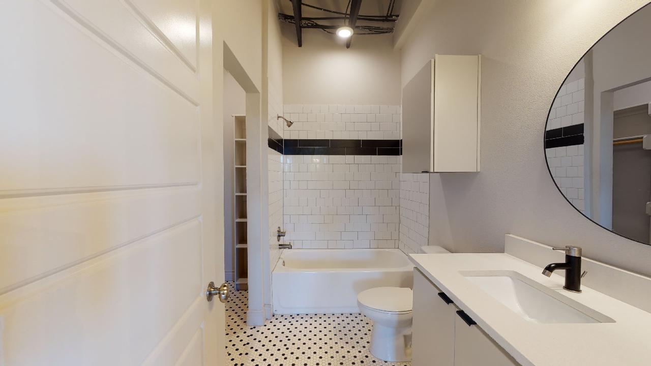 305 W 27th Street, Suite 334 property image