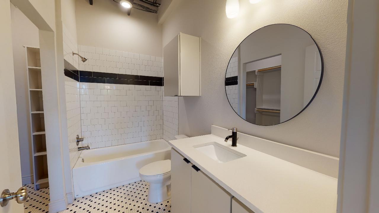 305 W 27th Street, Suite 334 property image