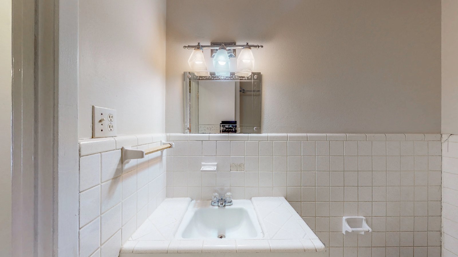 1407 Lawyer Street property image