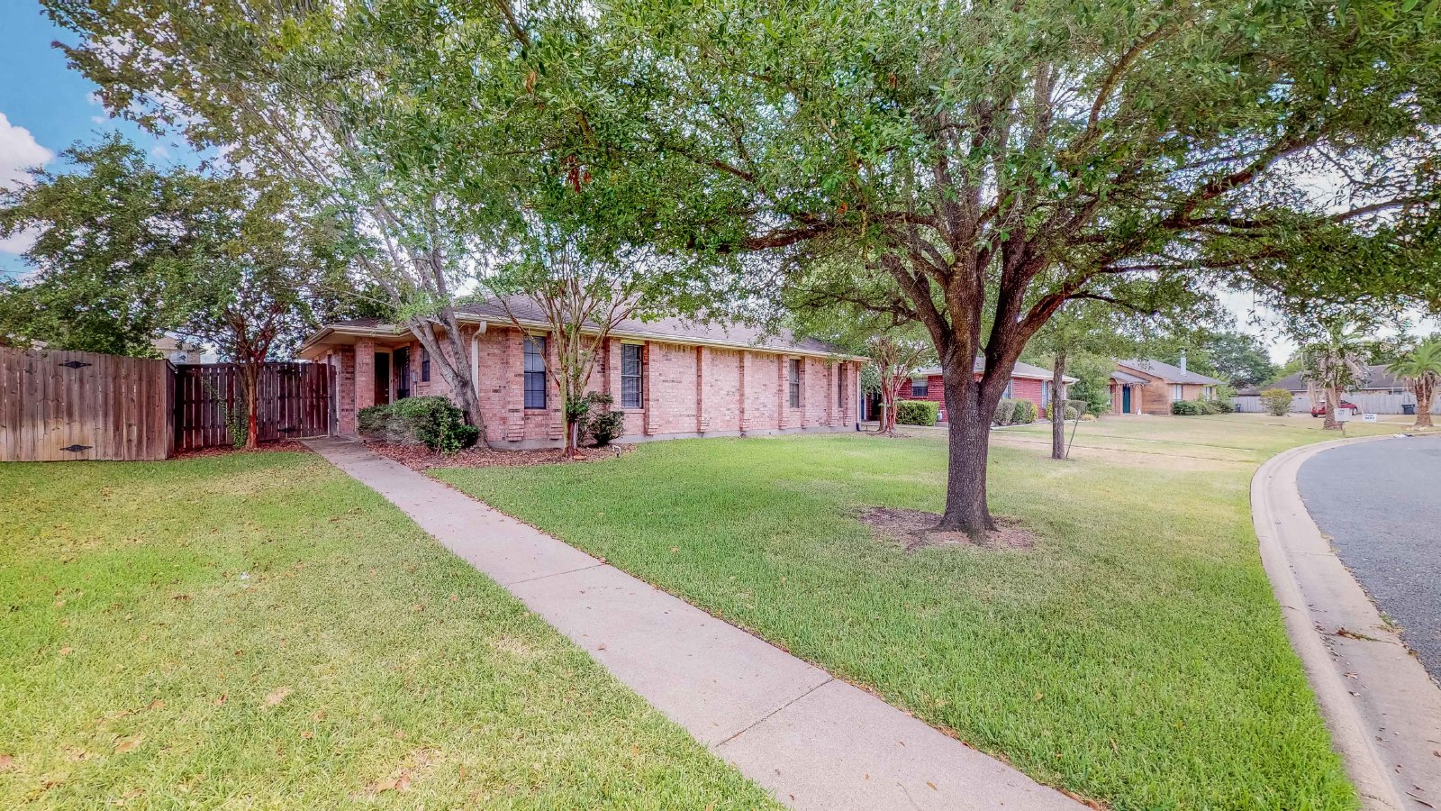 1913 Woodsman property image