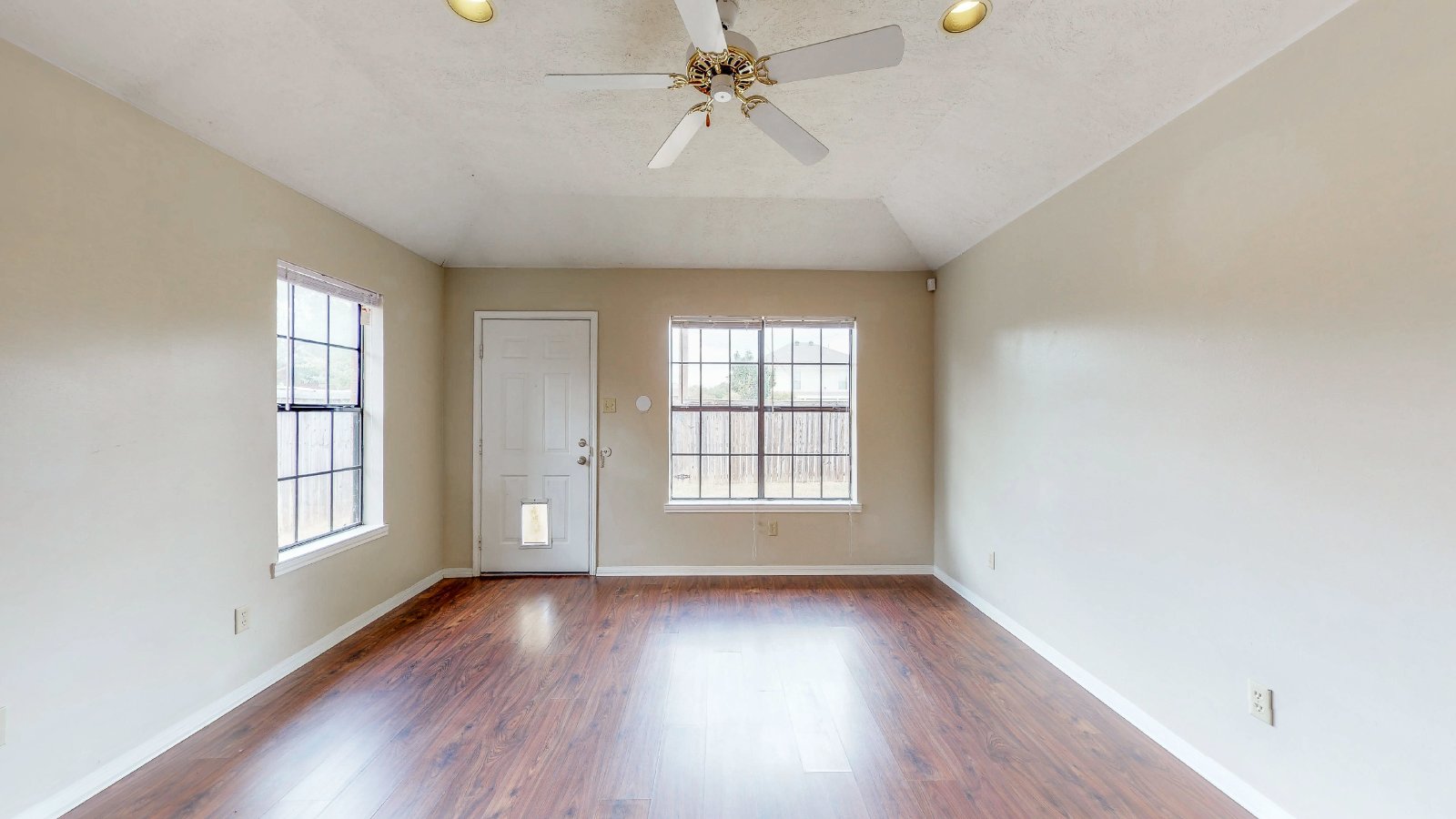 1913 Woodsman property image