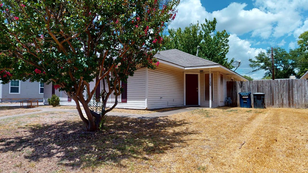 1139 Oney Hervey property image