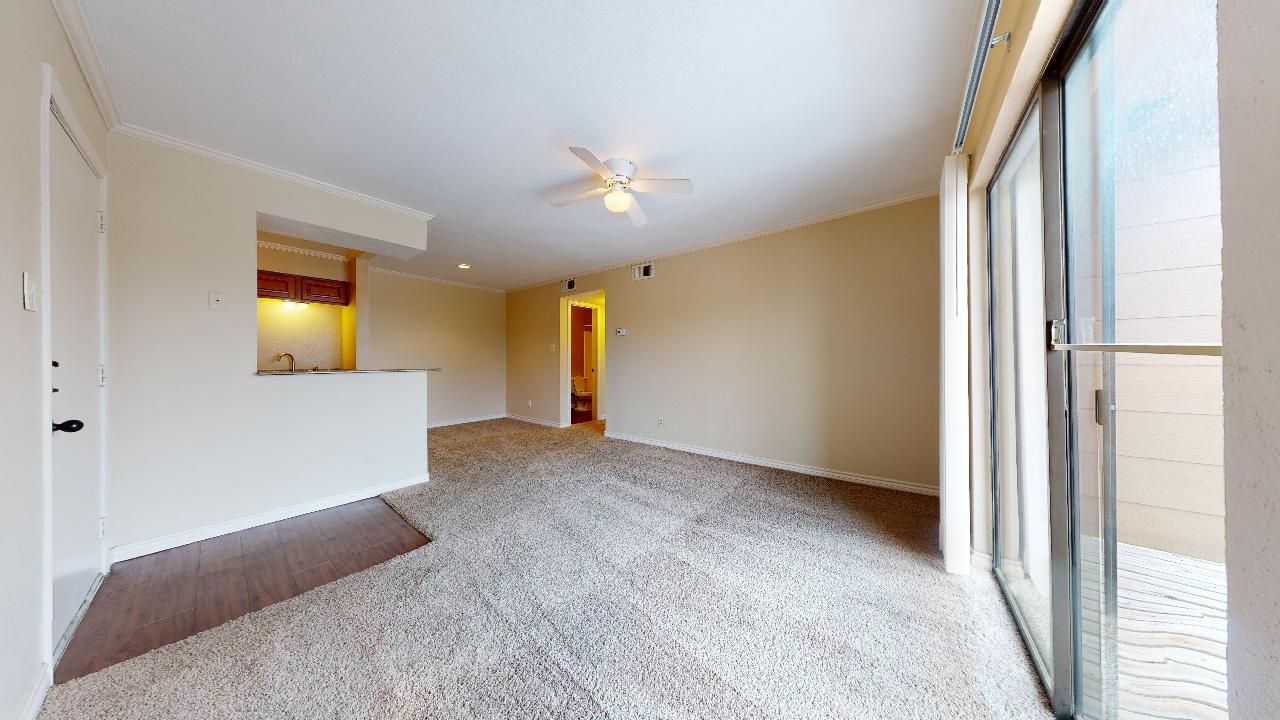 904 University Oaks #032 property image