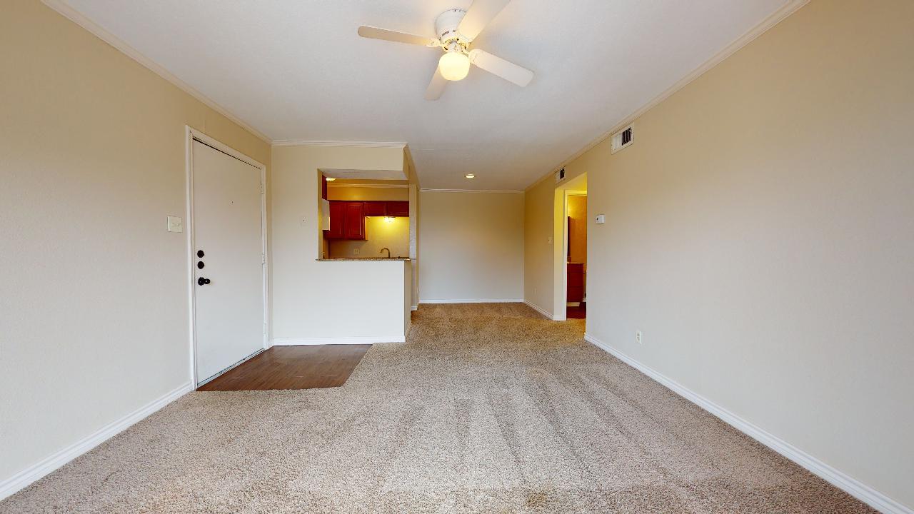 904 University Oaks #032 property image