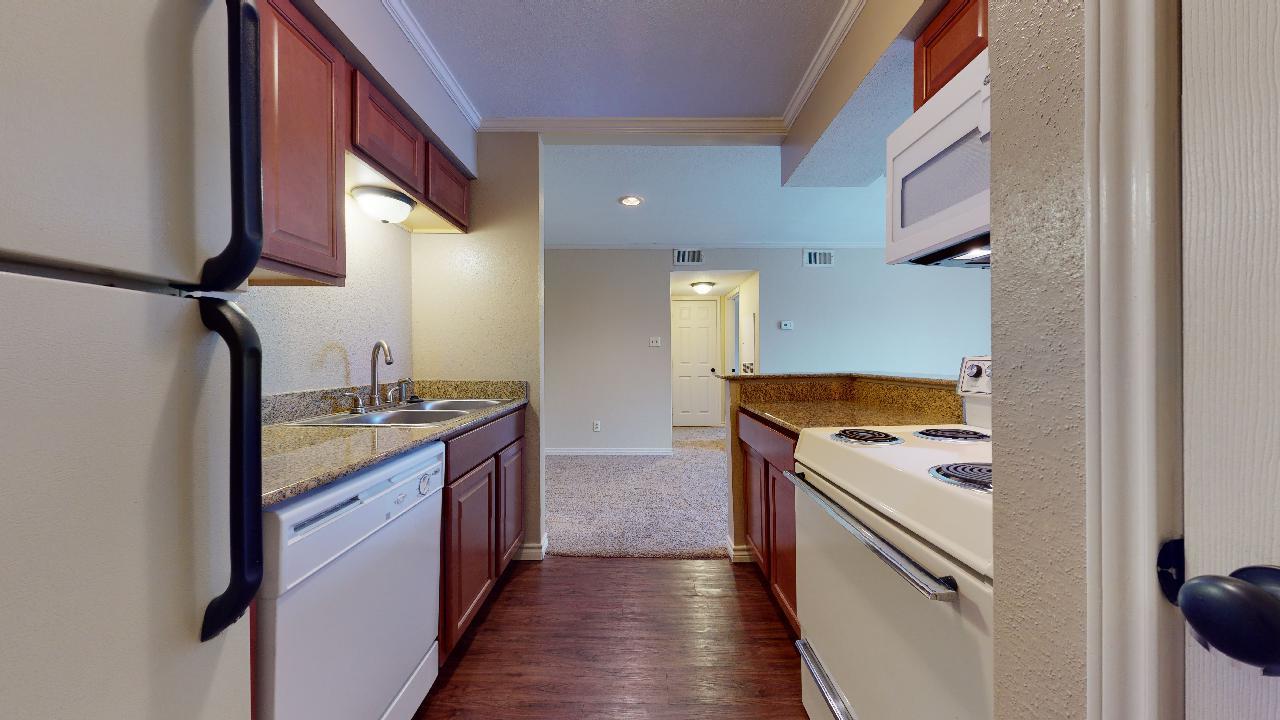 904 University Oaks #032 property image