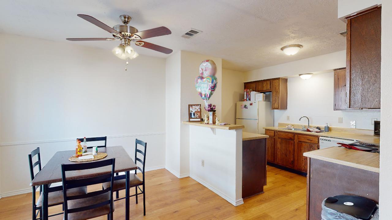 Unit D property image