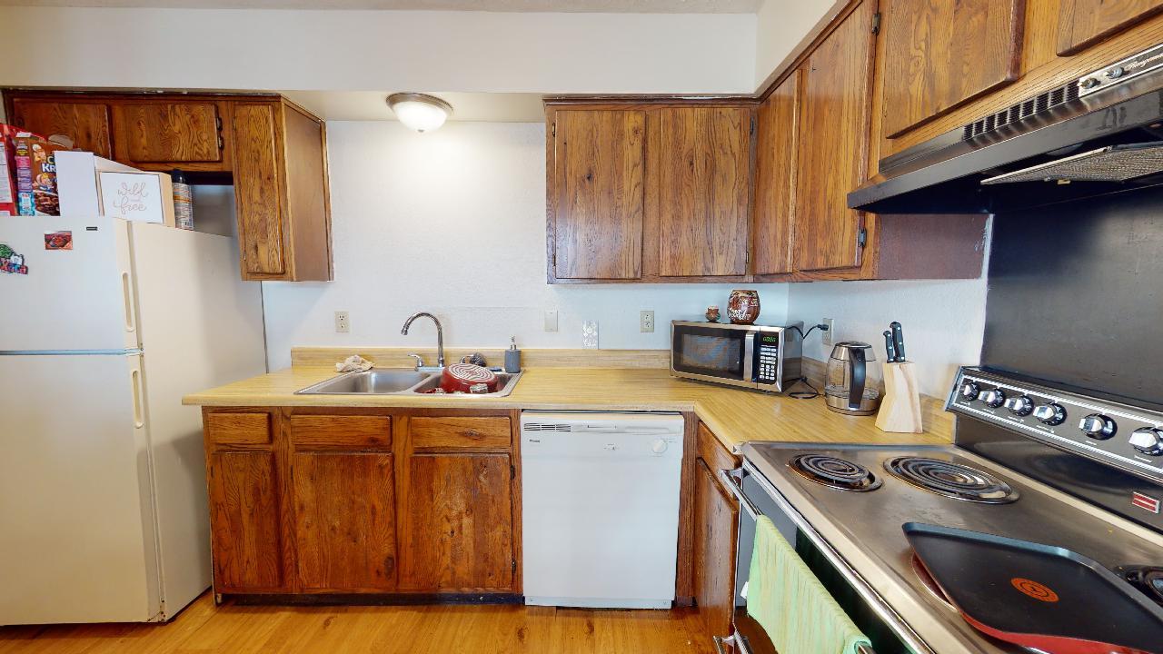 Unit D property image