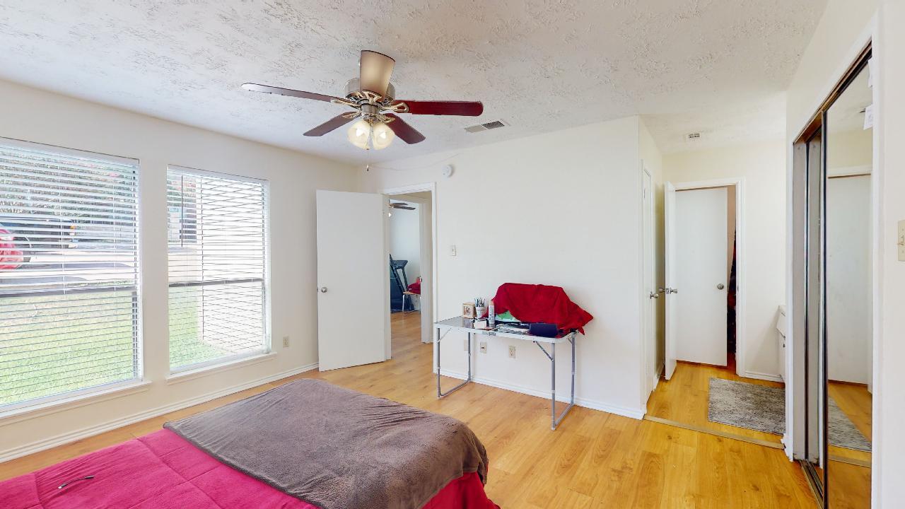 Unit D property image