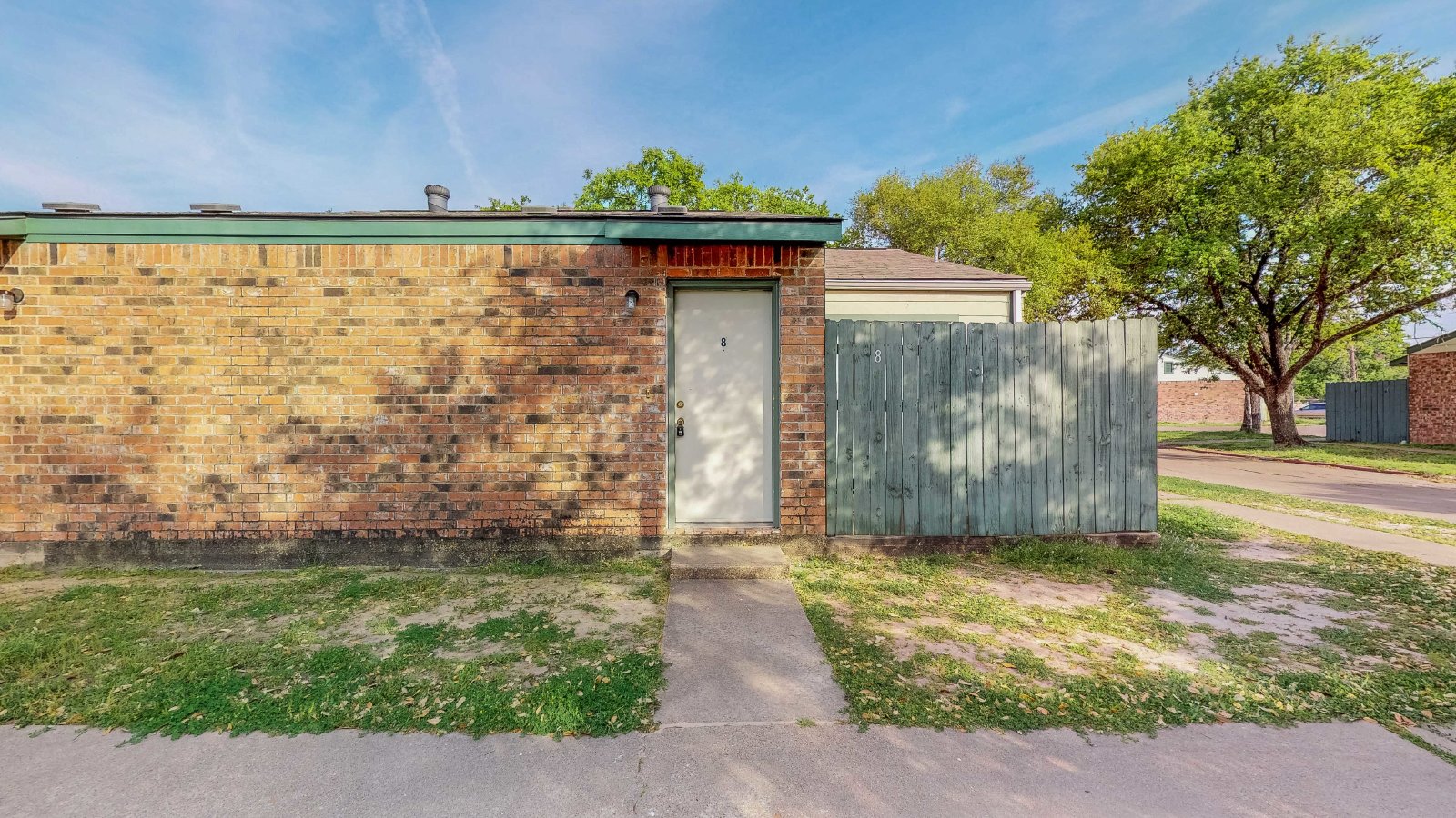 725 Peppertree Dr Apt 8 property image