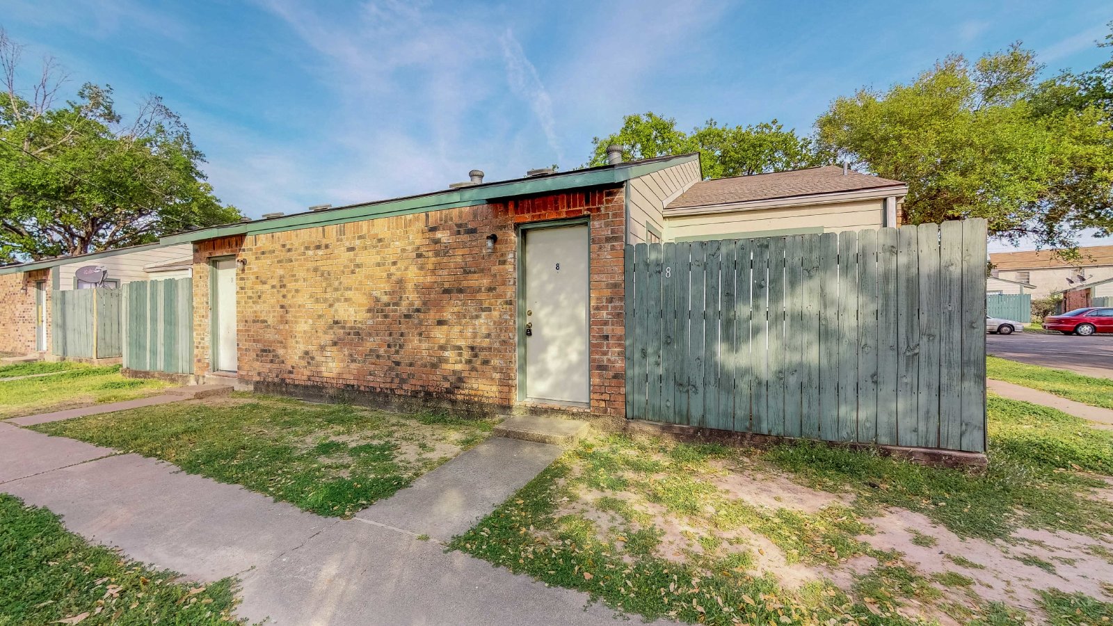 725 Peppertree Dr Apt 8 property image