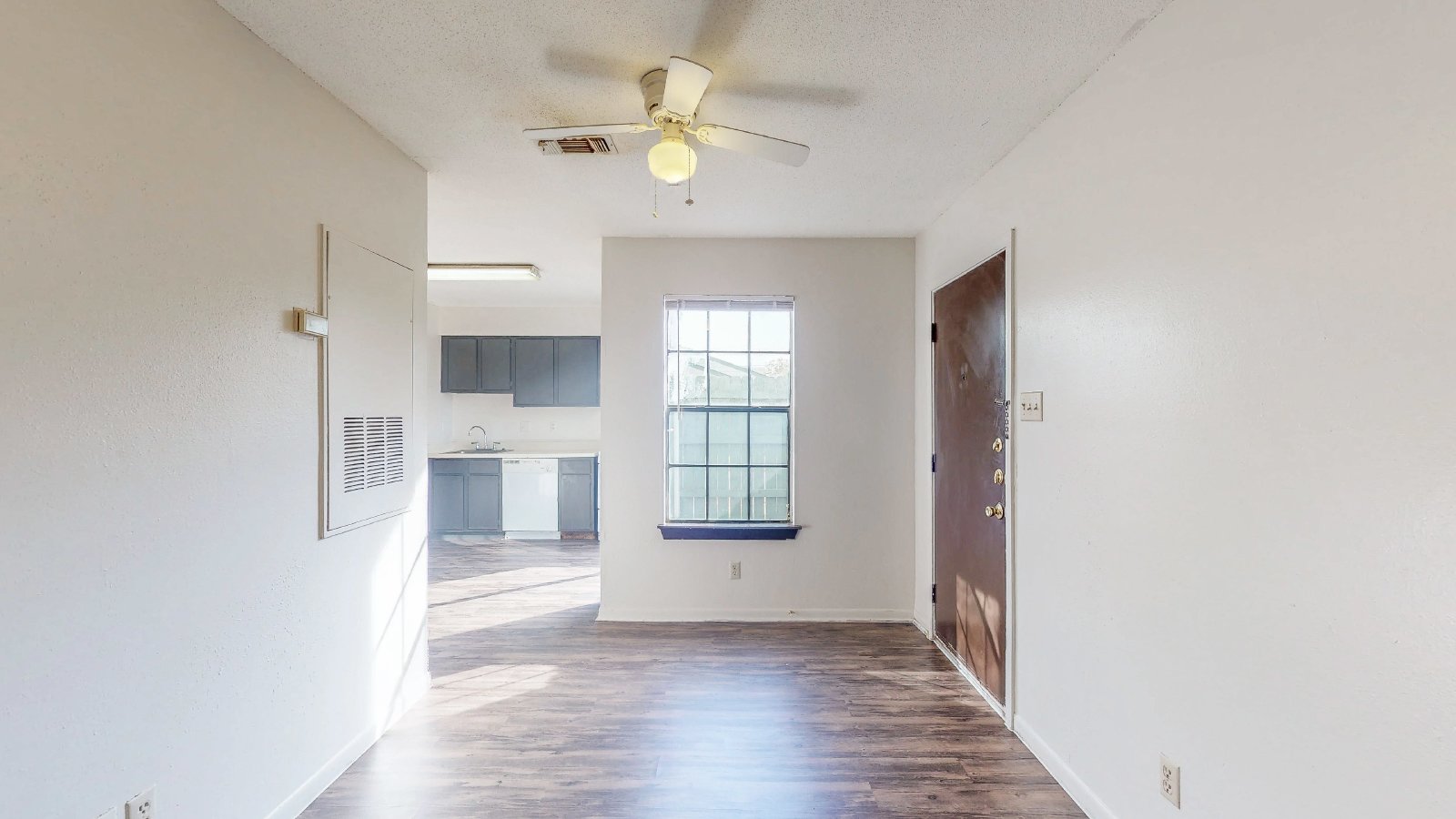 725 Peppertree Dr Apt 8 property image