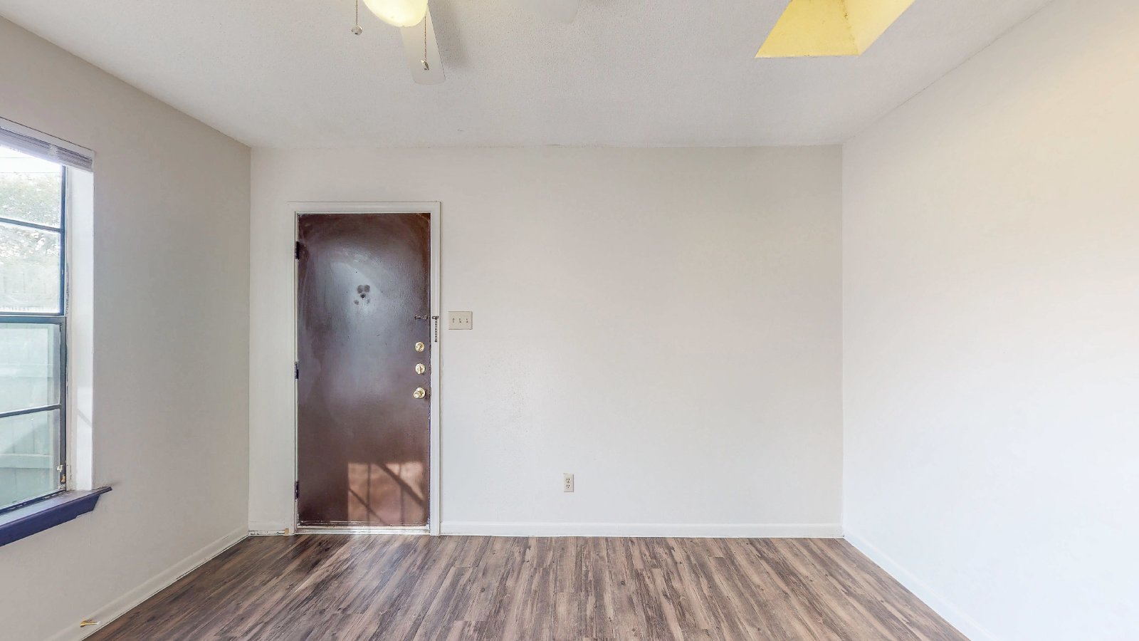 725 Peppertree Dr Apt 8 property image