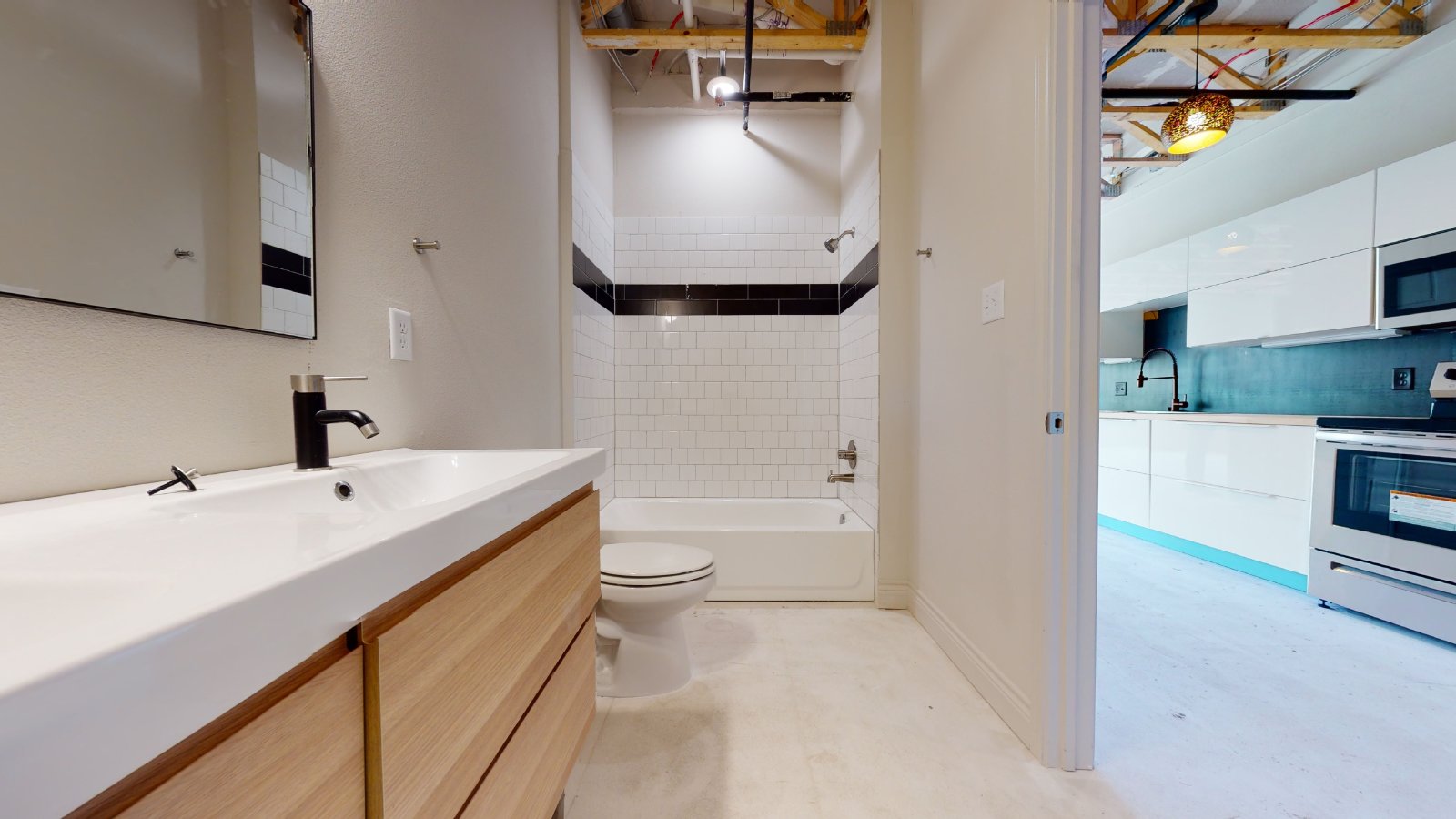 305 W 27th Street, Suite 335 property image
