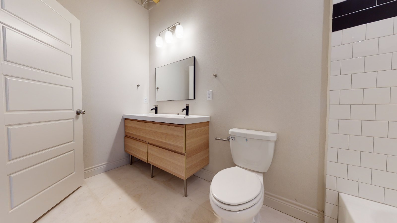 305 W 27th Street, Suite 335 property image