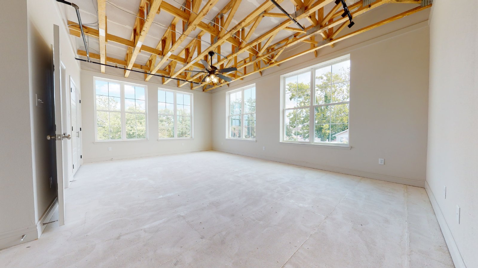 305 W 27th Street, Suite 335 property image