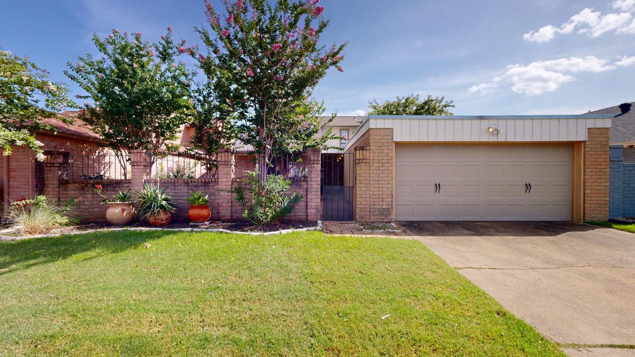 3004 Gleneagles Court property image