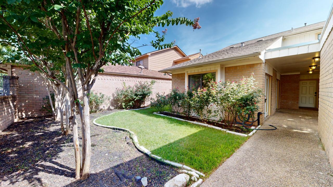 3004 Gleneagles Court property image
