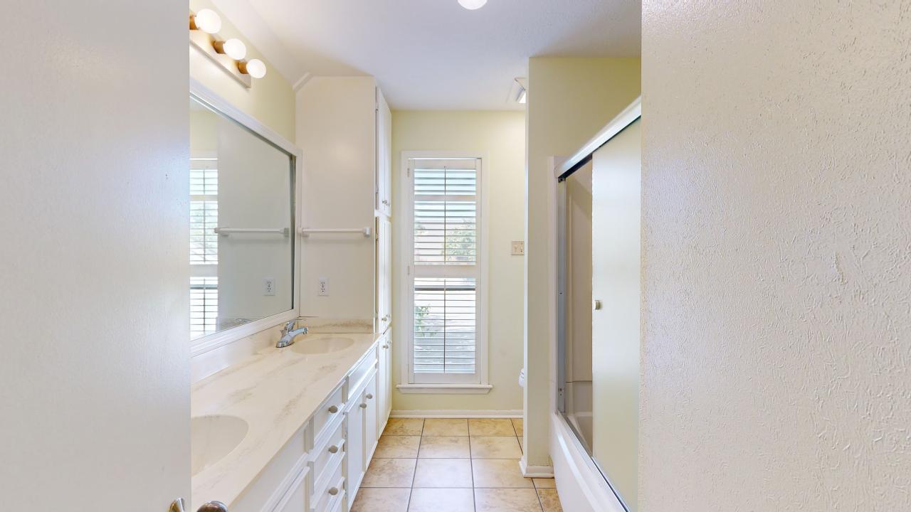 3004 Gleneagles Court property image