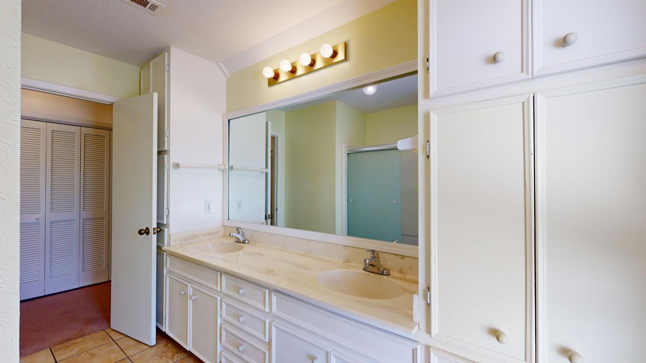 3004 Gleneagles Court property image