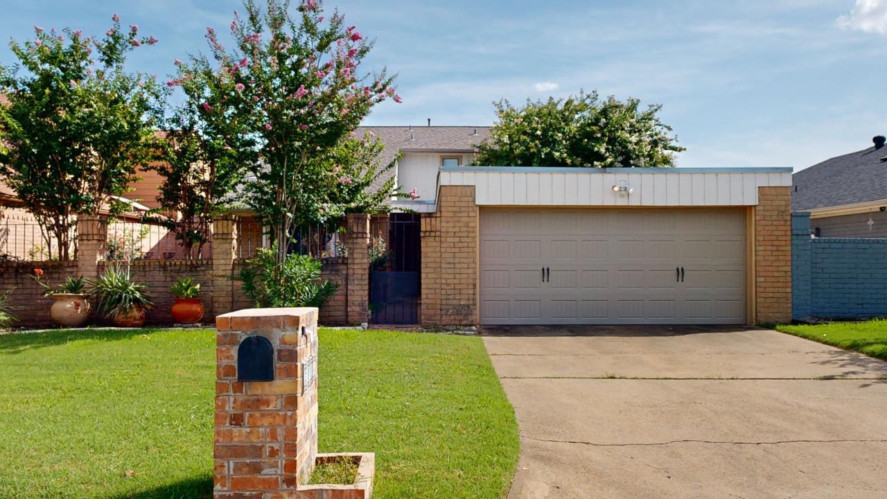 3004 Gleneagles Court property image