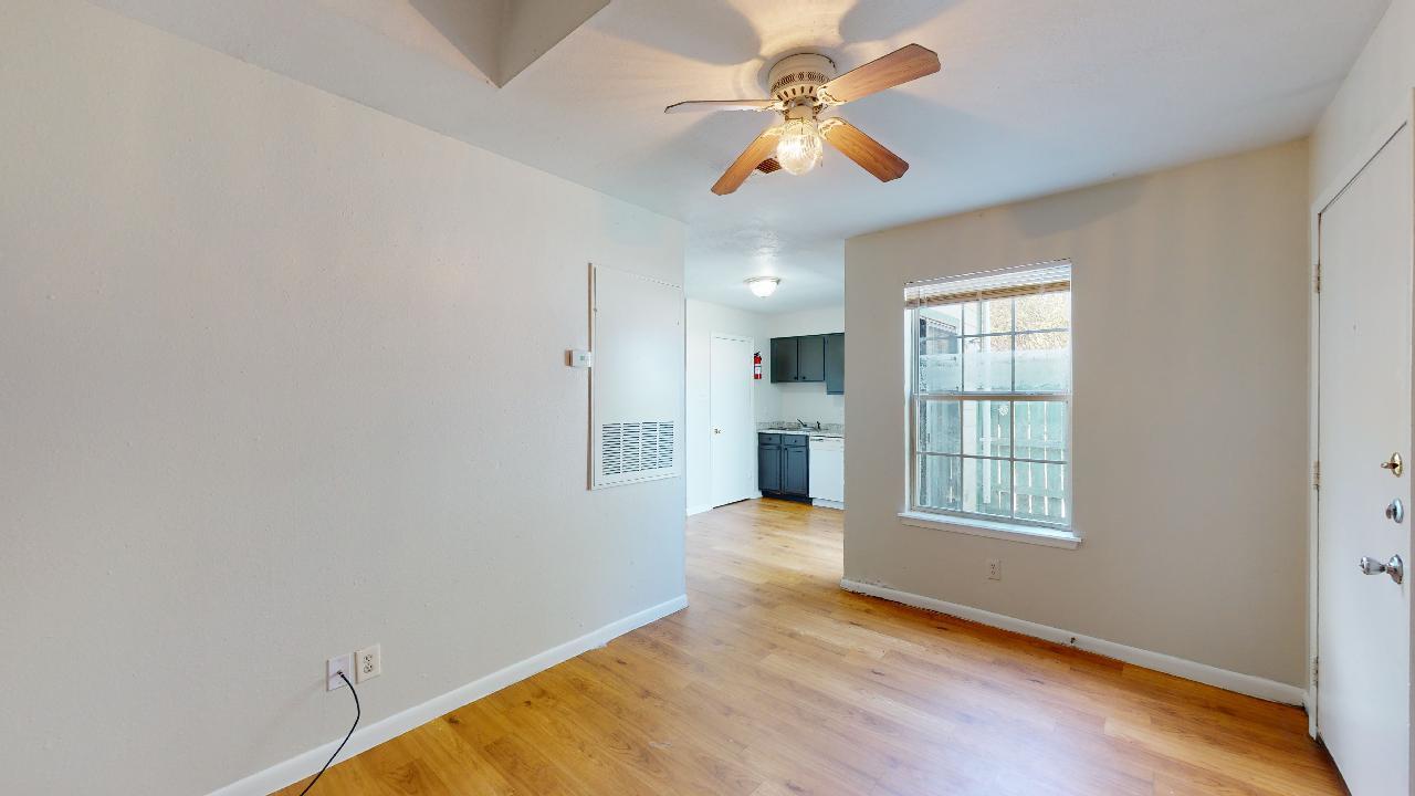 725 Peppertree Dr Apt 29 property image