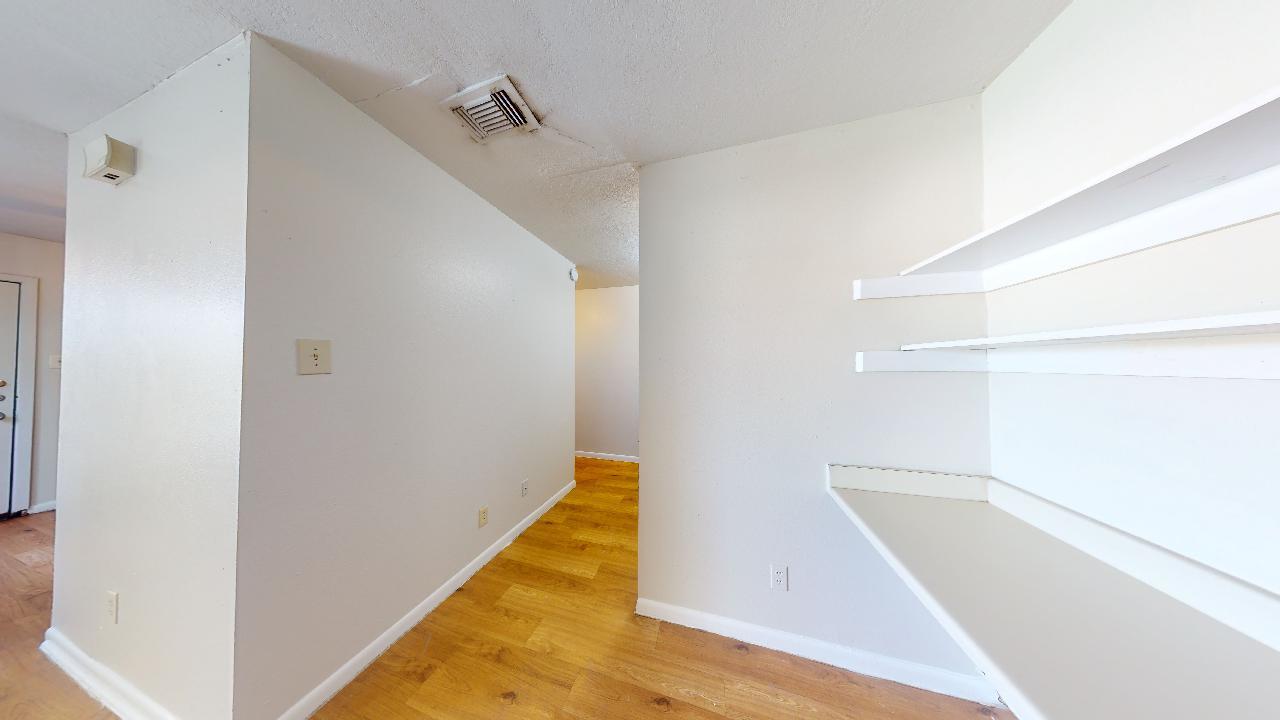 725 Peppertree Dr Apt 29 property image
