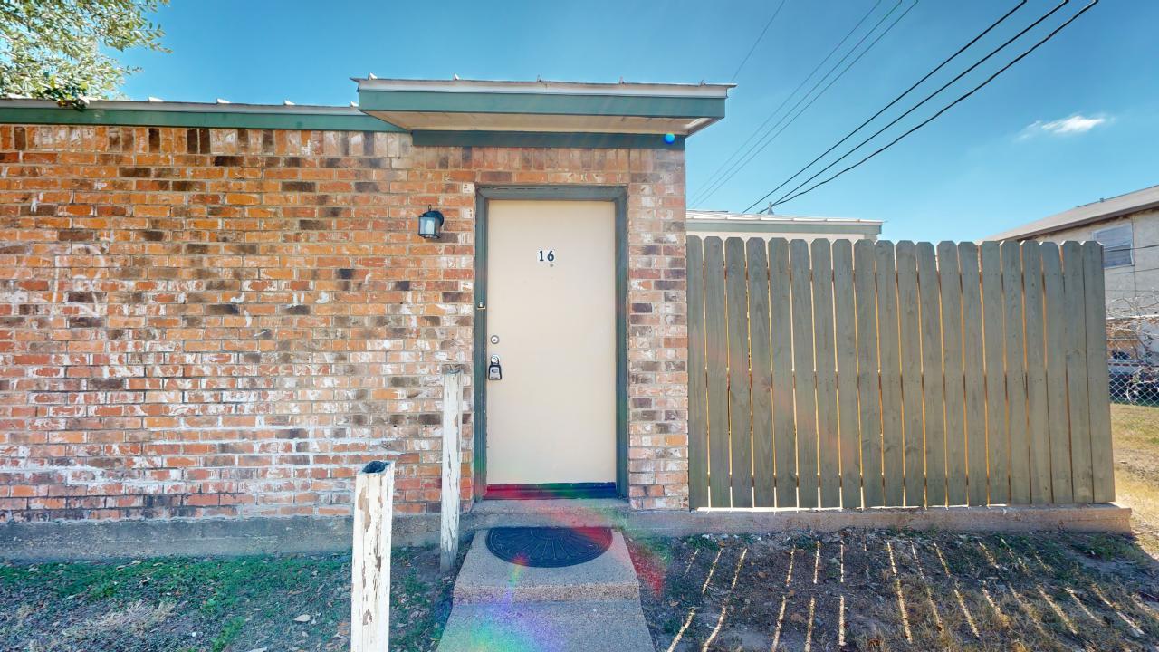 725 Peppertree Dr Apt 16 property image