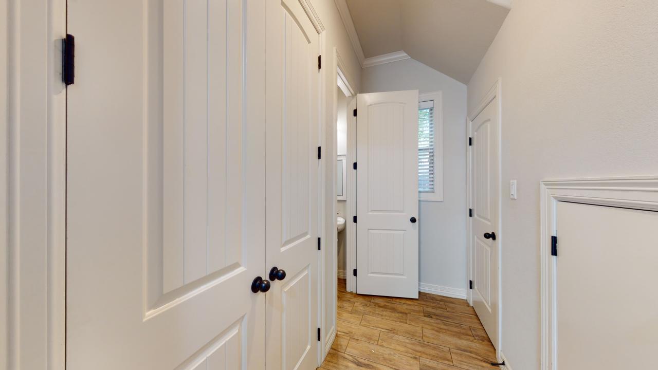 105 Luther St. property image