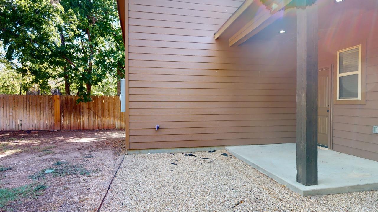 105 Luther St. property image