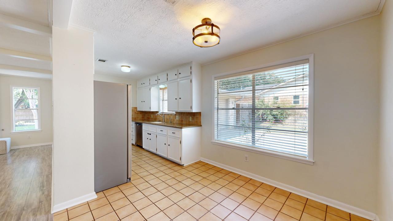 3800 Windridge property image