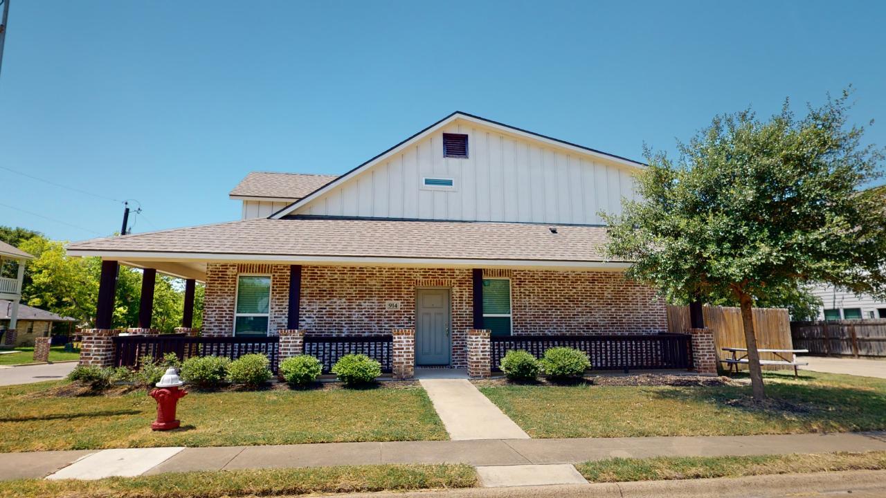 914 Fairview property image