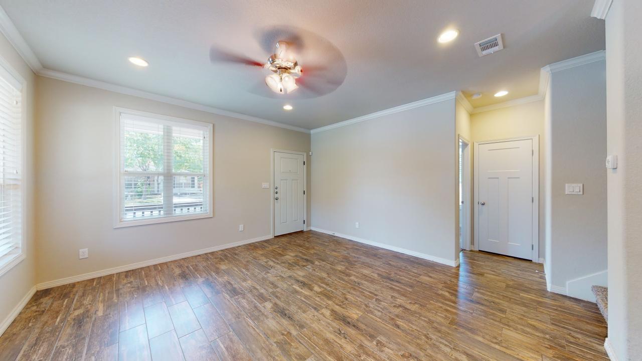 914 Fairview property image