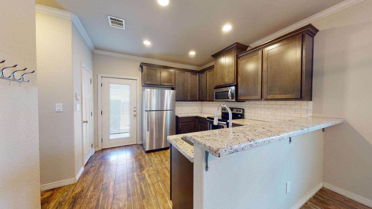 914 Fairview property image