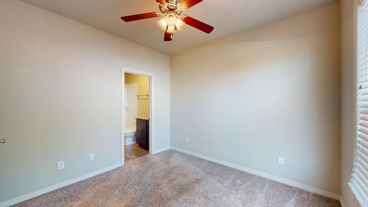 914 Fairview property image