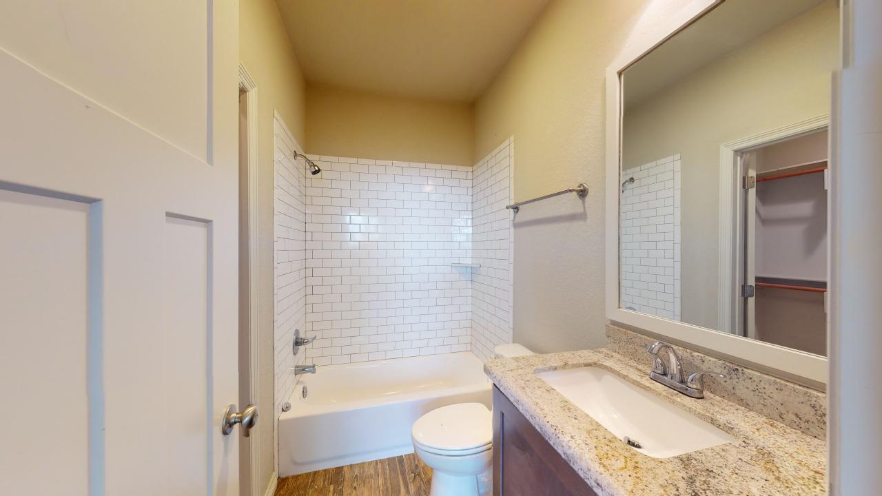 914 Fairview property image