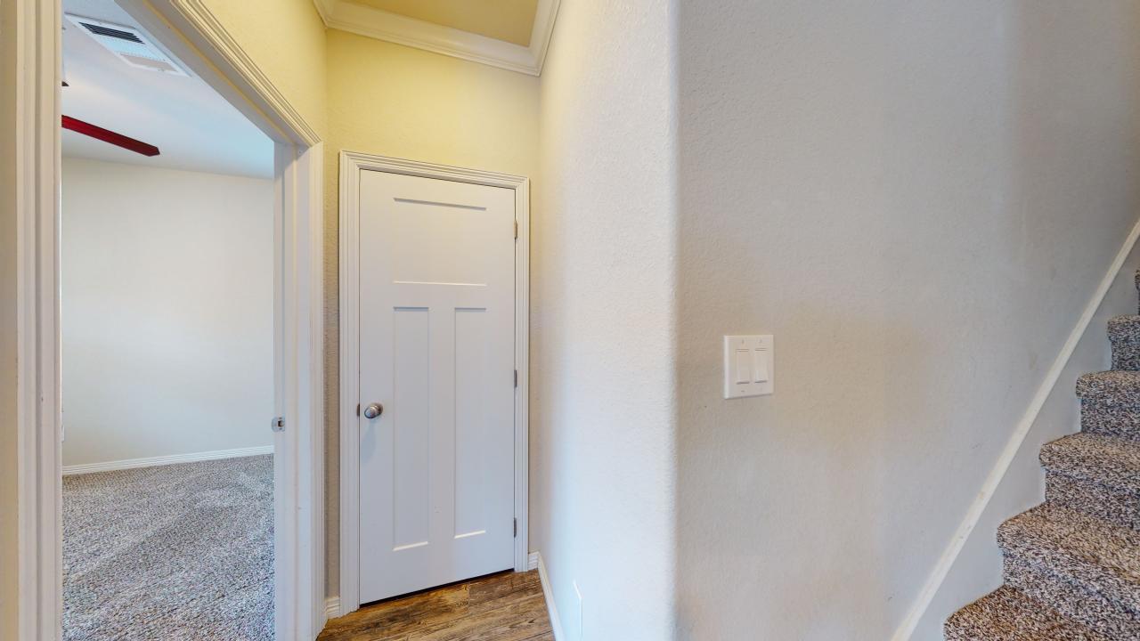 914 Fairview property image