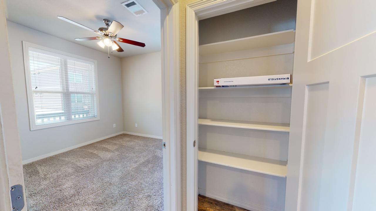 914 Fairview property image