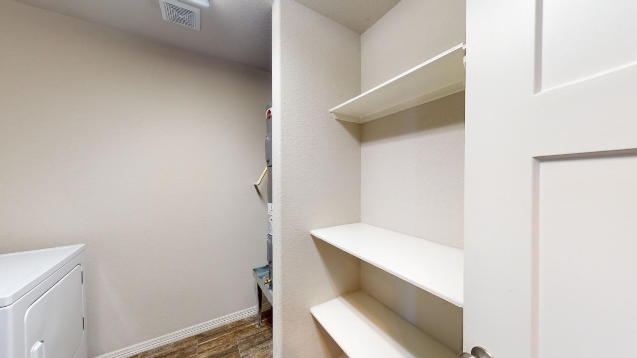 914 Fairview property image