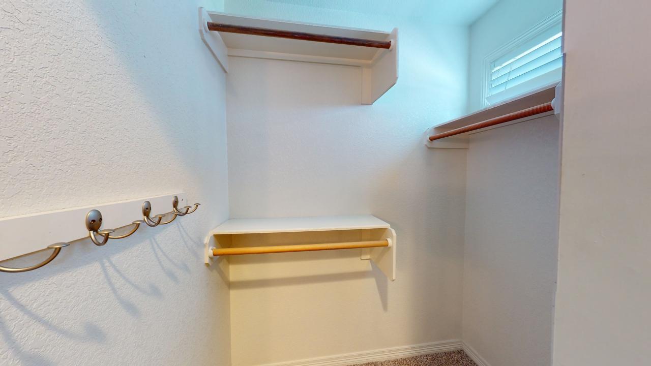 914 Fairview property image